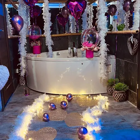 Pokoje Only Love Z Jacuzzi Dla Dwojga *