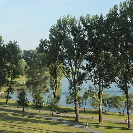 Rum i privatbostad Pokoje Only Love Z Jacuzzi Dla Dwojga Ełk