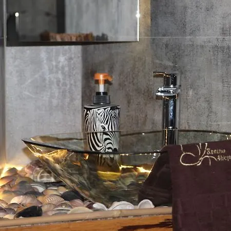 Homestay Pokoje Only Love Z Jacuzzi Dla Dwojga *